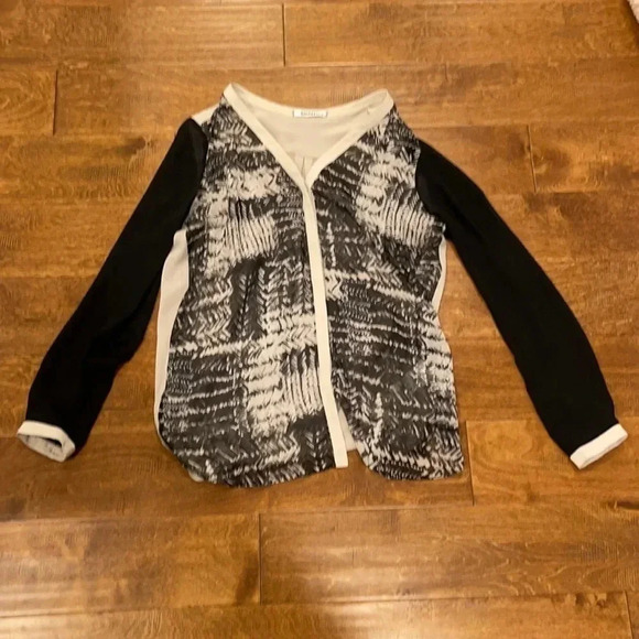 Women’s DKNYC blouse‎ Small - Picture 1 of 3